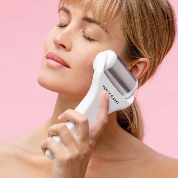 2 New Vanity Planet Face & Body Ice Roller - Picture 12 of 12